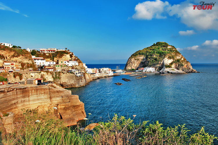 Lato 2018! Ischia – włoskie wakacje na Zielonej Wyspie!