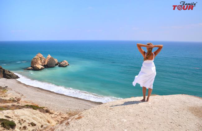 Cypr – boska wyspa – słońce, plaża i ciepłe morze