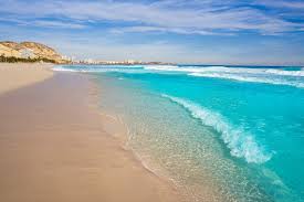 Słońce, błękitne Niebo + piaszczysta Plaża, to Hiszpania > Serdecznie zaprasza.